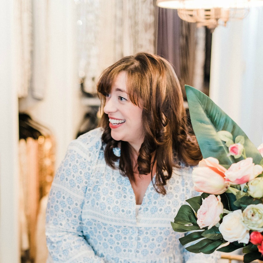 How to Become a Wedding Planner, by Renee Dalo. Renee Dalo, Wedding Planner and Wedding Business Educator.