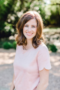 Amber Anderson joins Renee Dalo on her podcast to discuss dealing with wedding client crises
